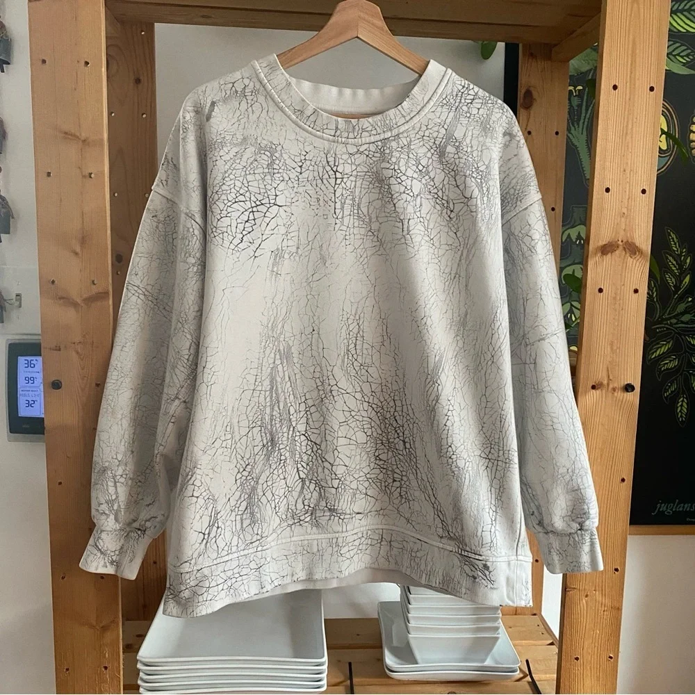 Lululemon Perfectly Oversized Crew Thread Dye White Black 8